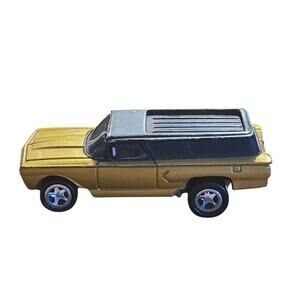 JOHNNY LIGHTNING BAD NEWS TOM DANIEL SERIES PLAYING MANTIS